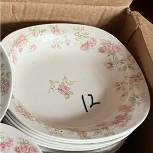 Floral Dinnerware - Pink and White